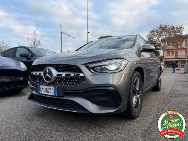 Mercedes-Benz GLA 180 2023