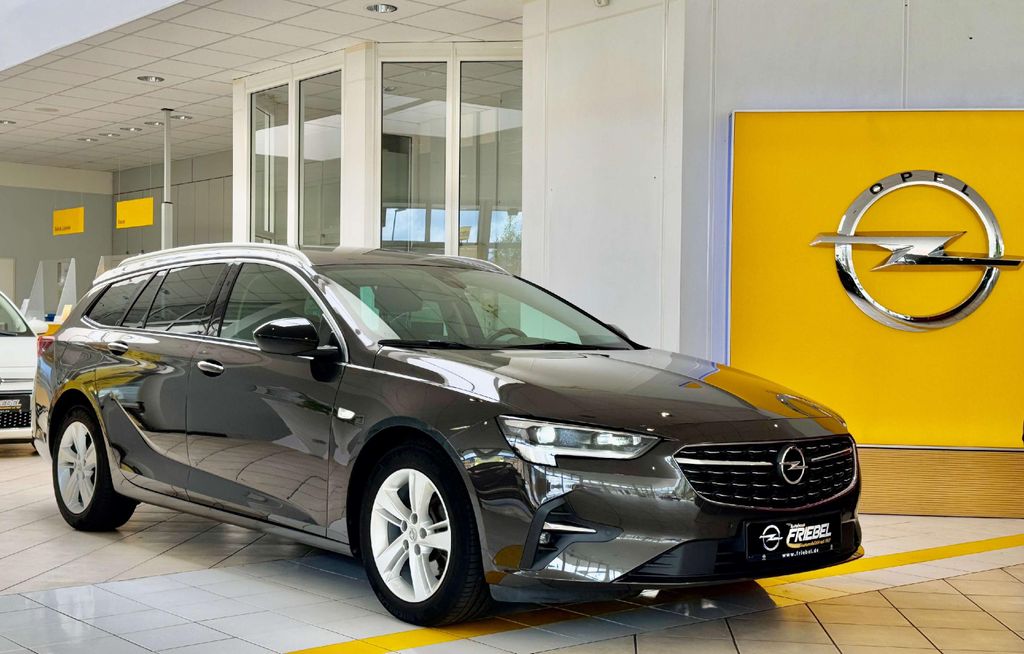 Opel Insignia 2021