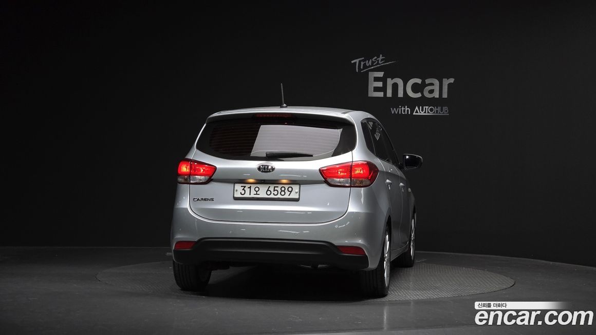 Kia Carens 2015