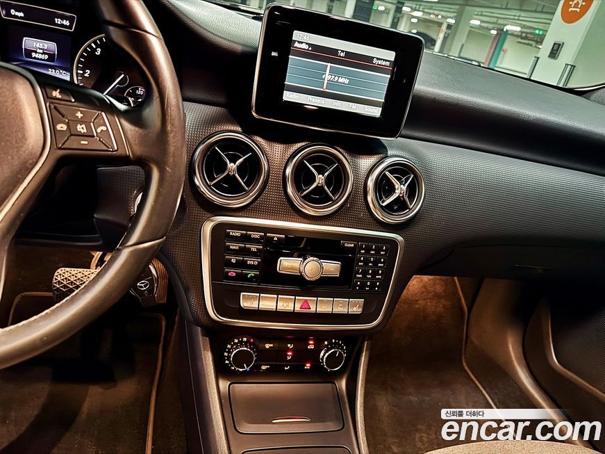 Mercedes-Benz A-Class 2014