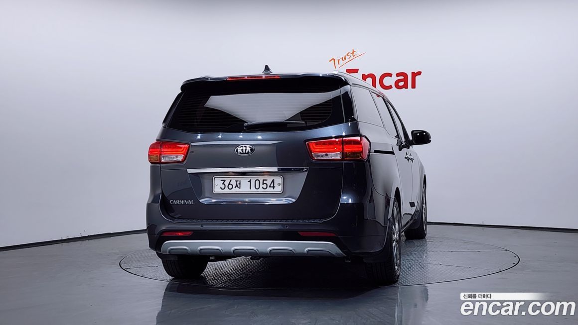 Kia Canival 2016