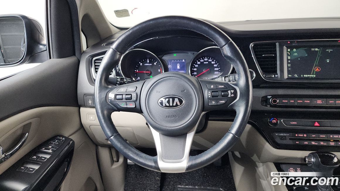 Kia Canival 2016
