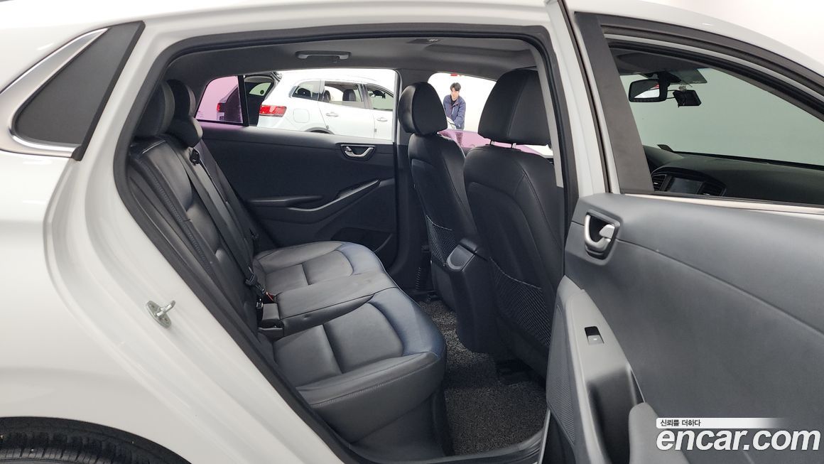 Hyundai Ioniq 2016