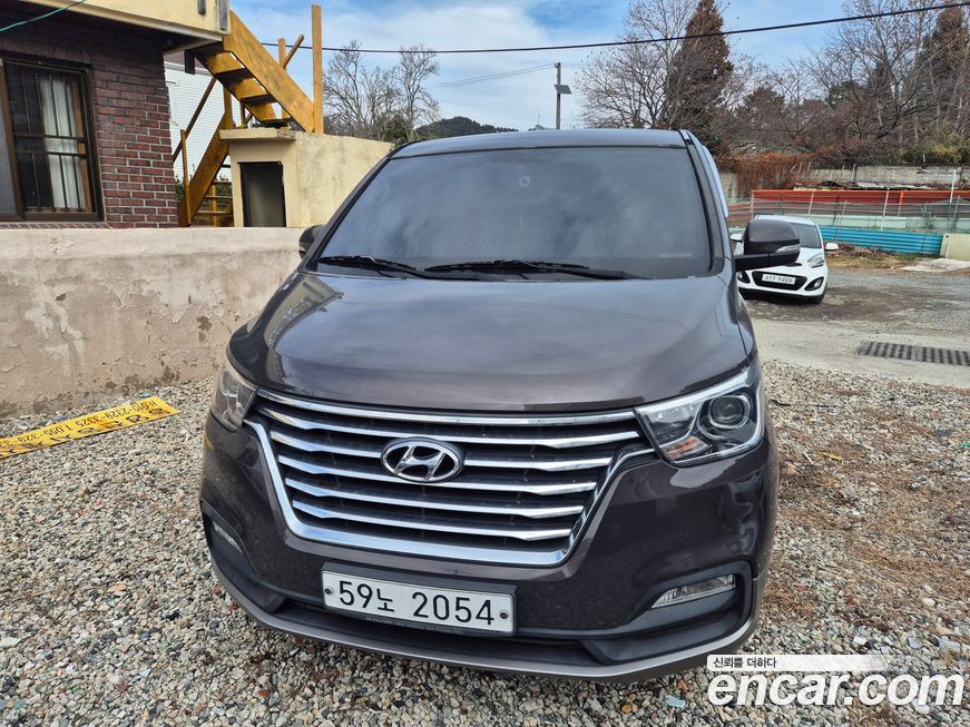 Hyundai Starex 2019