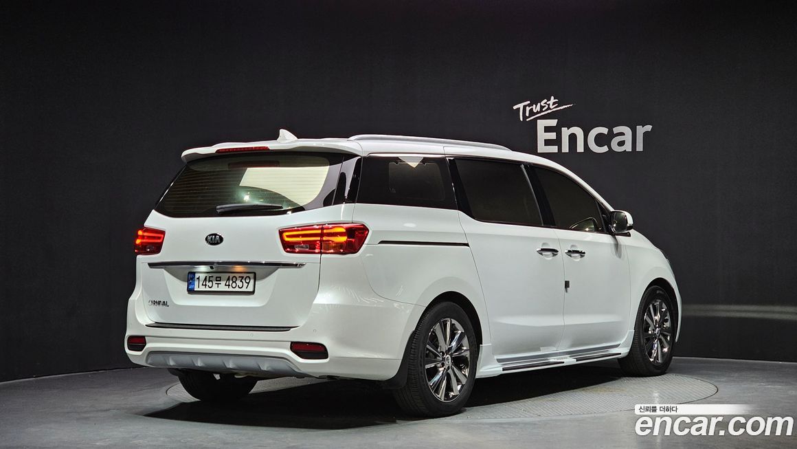 Kia Canival 2019