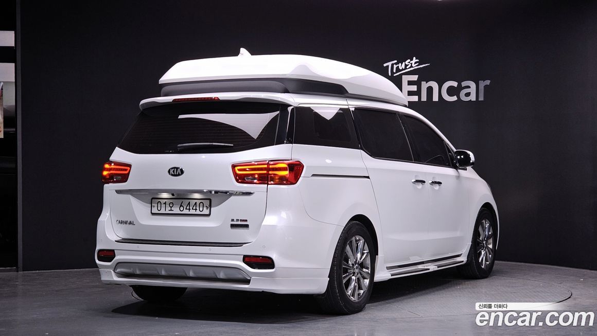 Kia Canival 2019