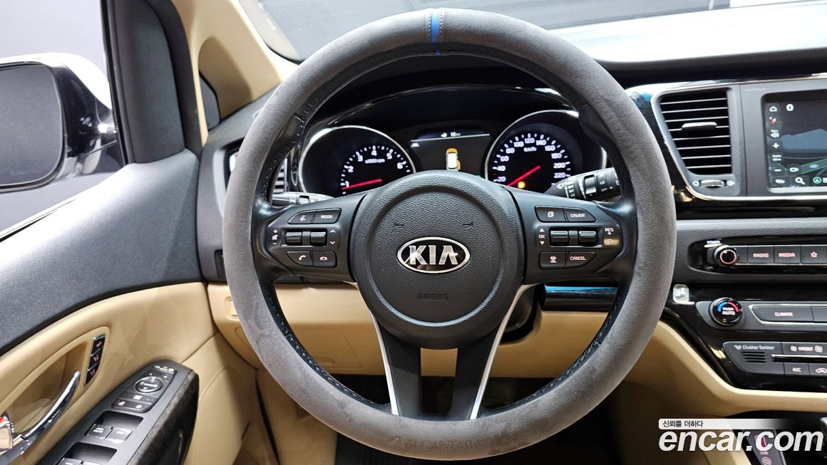 Kia Canival 2019