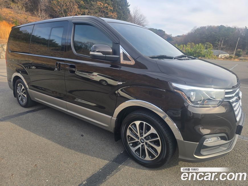 Hyundai Starex 2019