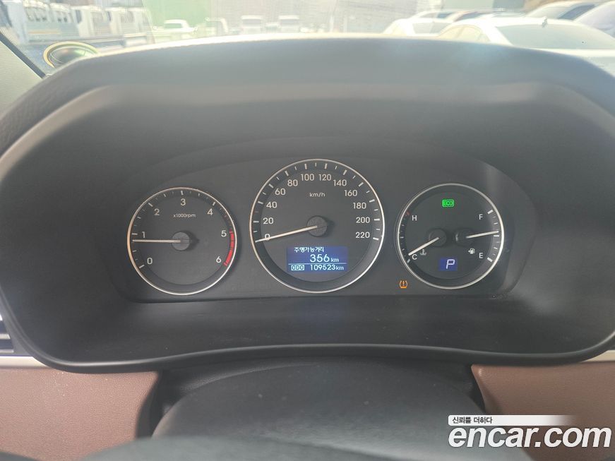 Hyundai Starex 2019