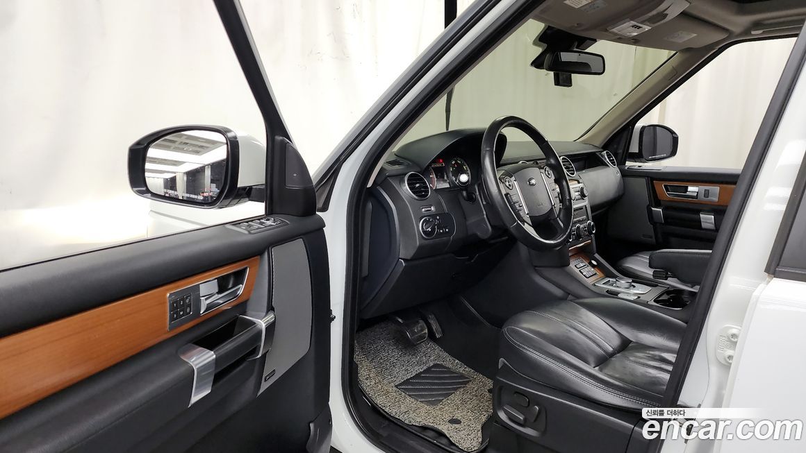 Land Rover Discovery 2015
