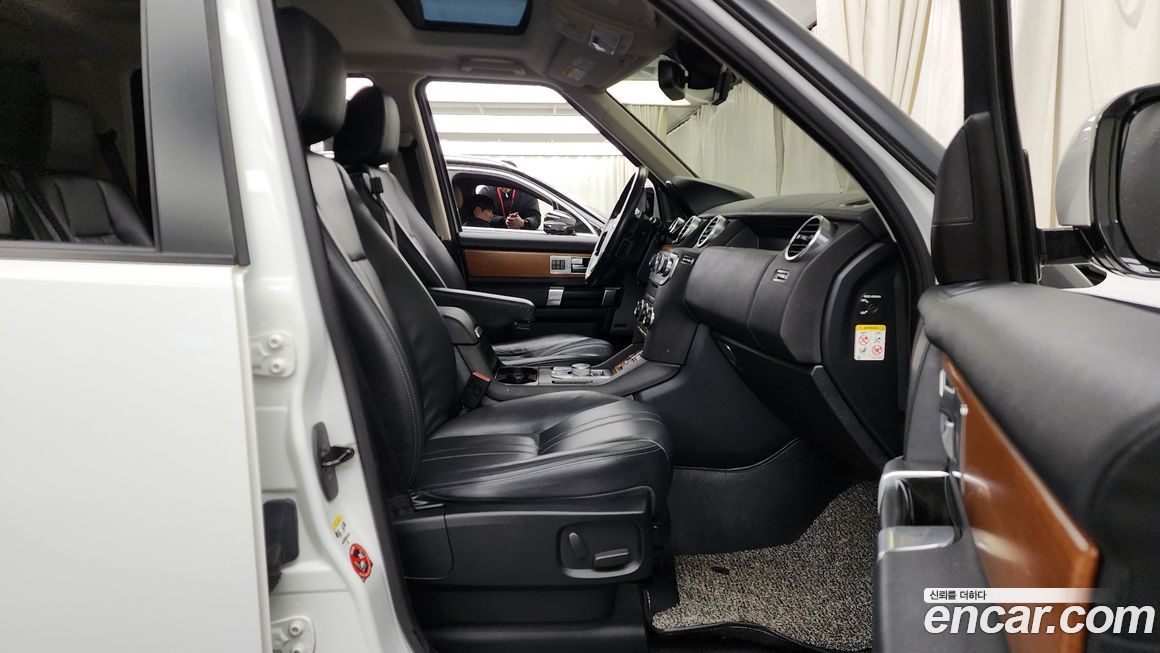Land Rover Discovery 2015