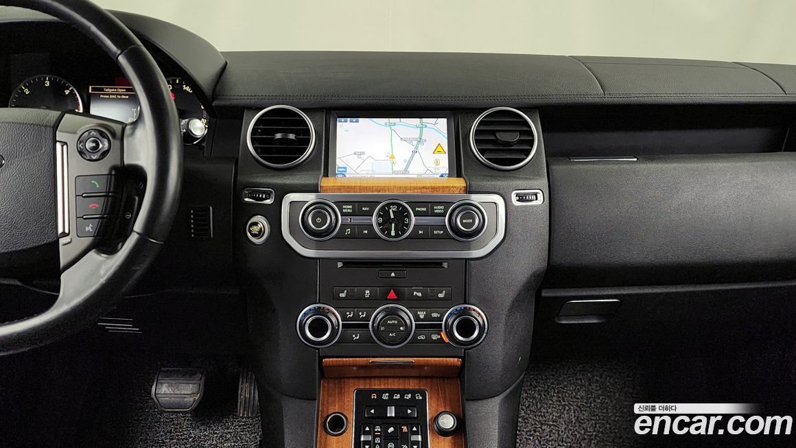Land Rover Discovery 2015