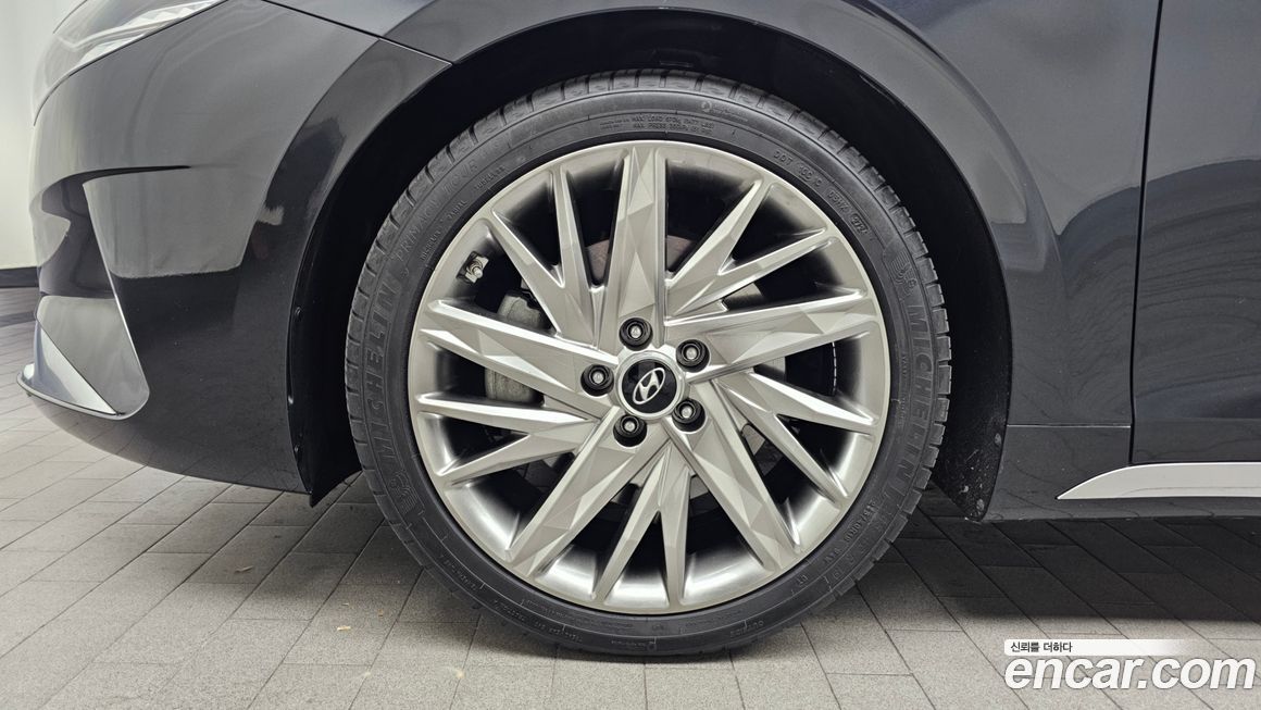 Hyundai Grandeur 2021