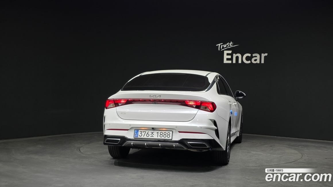 Kia K5 2023