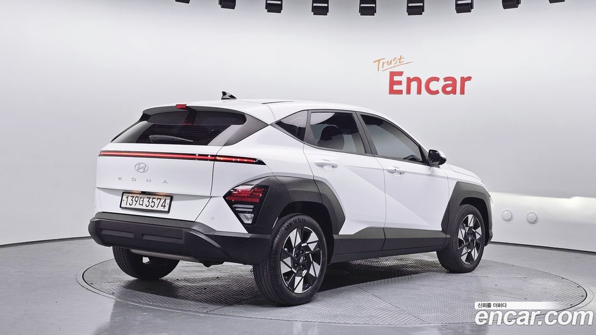 Hyundai Kona 2025