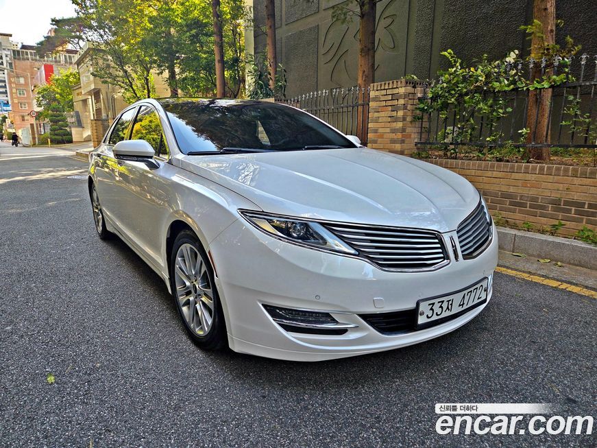 Lincoln MKZ 2014