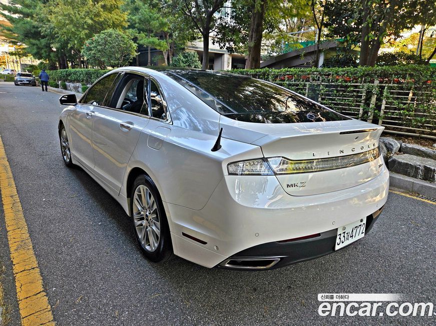 Lincoln MKZ 2014