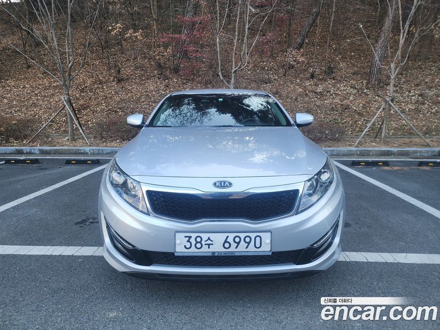 Kia K5 2011