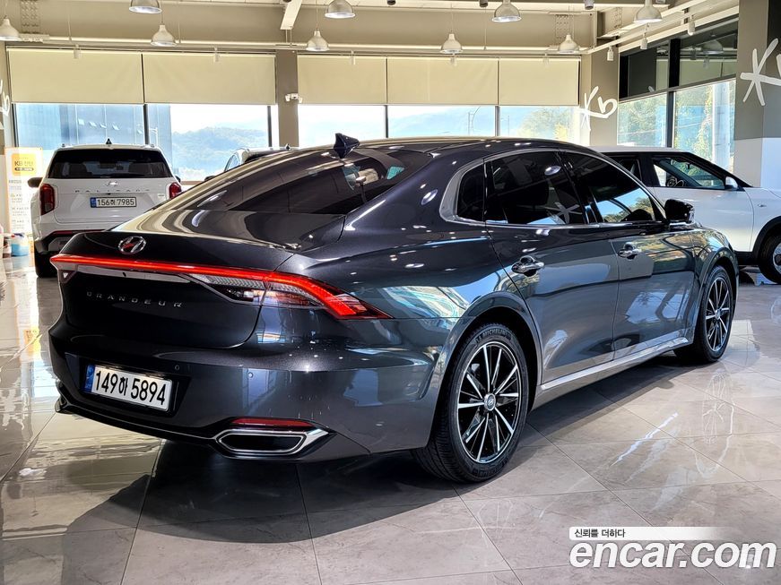 Hyundai Grandeur 2021