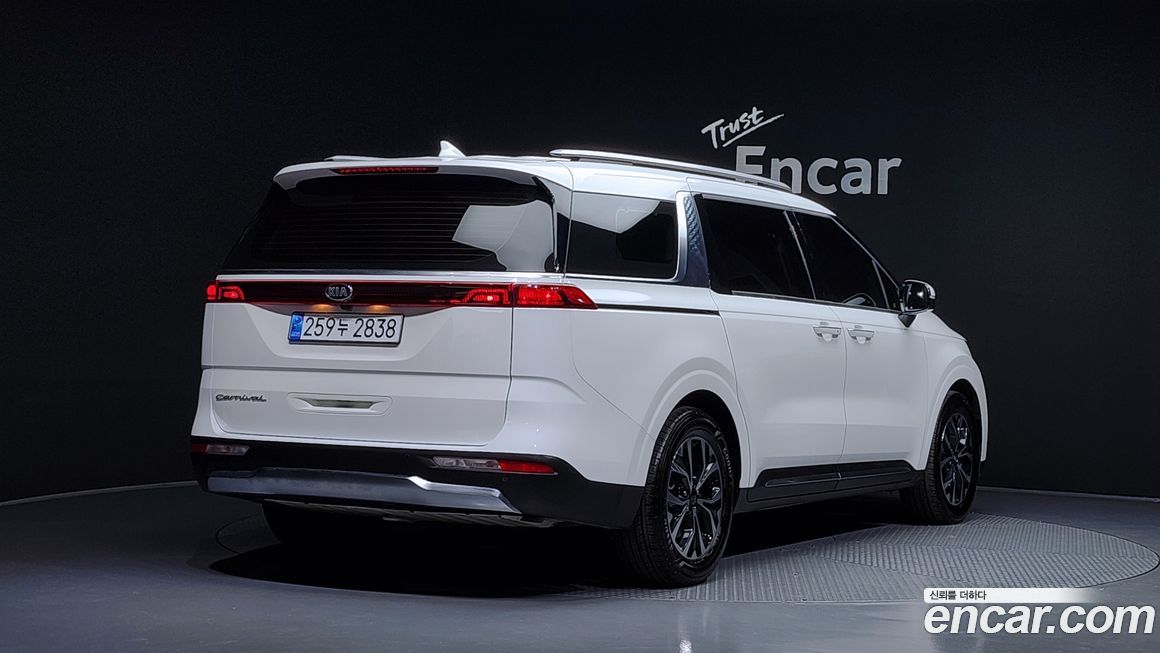 Kia Canival 2021