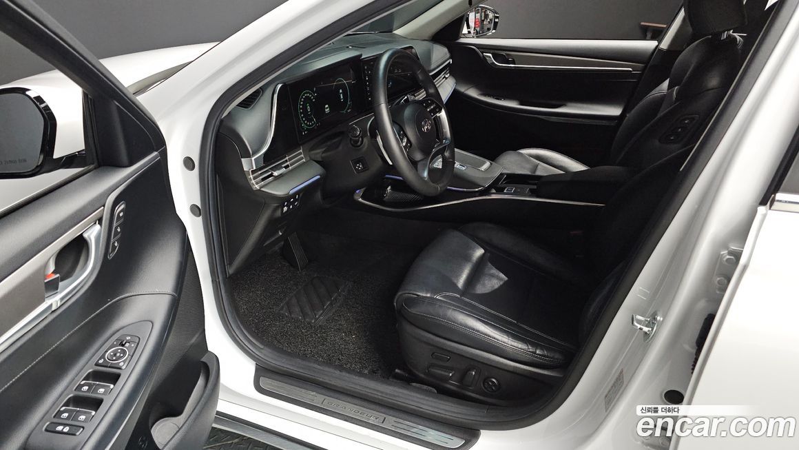 Hyundai Grandeur 2021