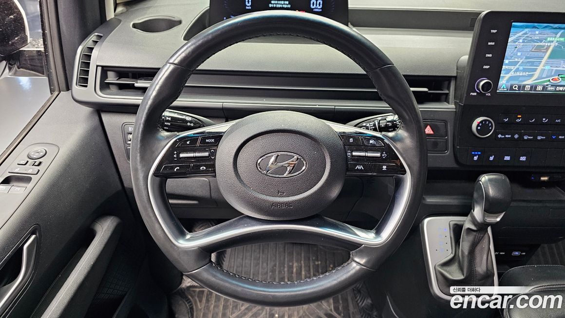 Hyundai Staria 2022