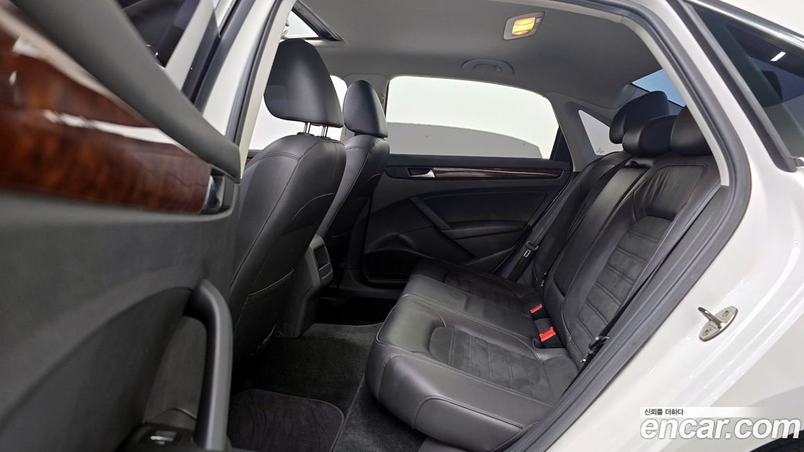 Volkswagen Passat 2012