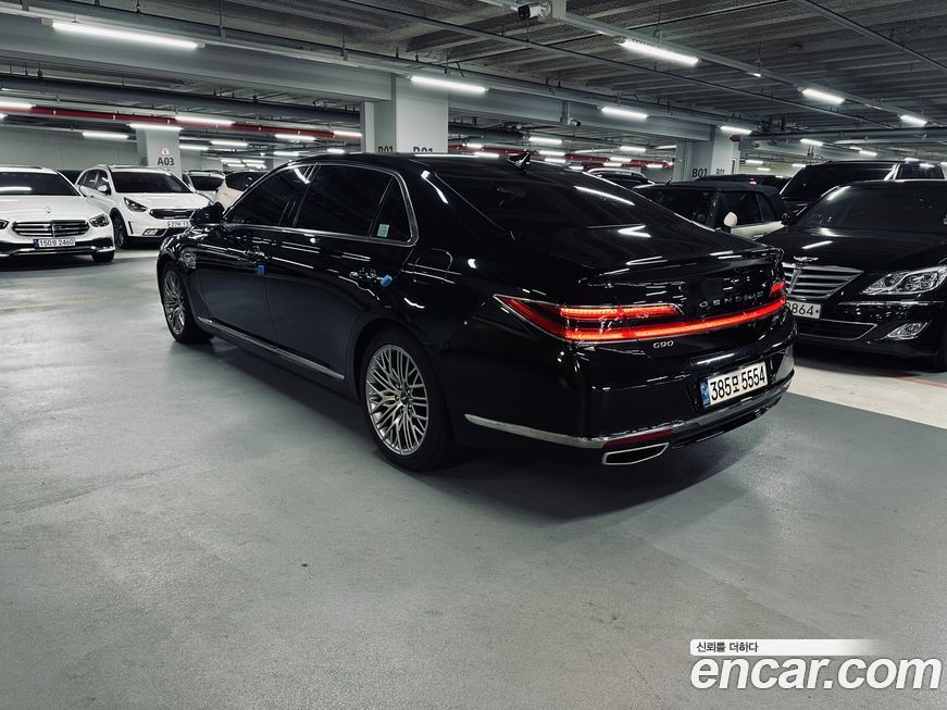 Genesis G90 2021