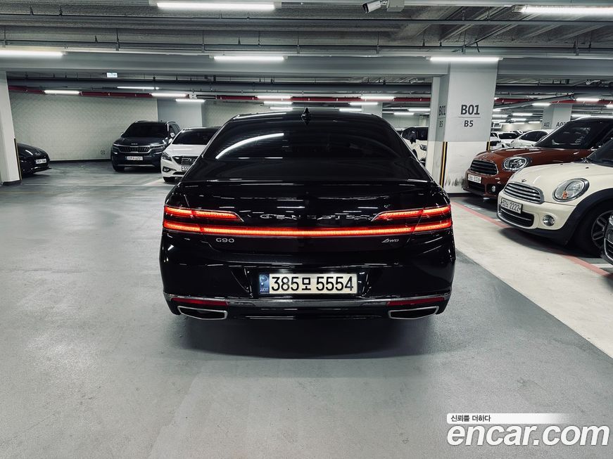 Genesis G90 2021