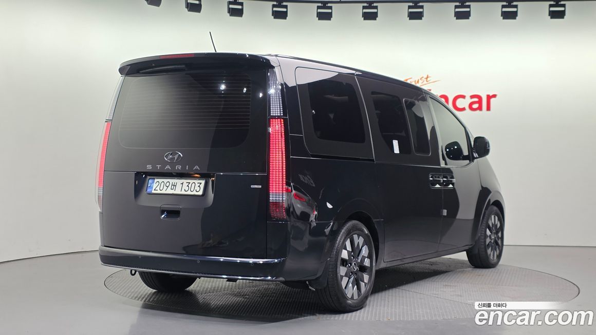 Hyundai Staria 2022