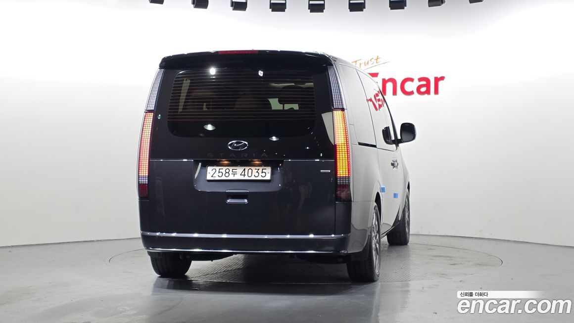 Hyundai Staria 2022