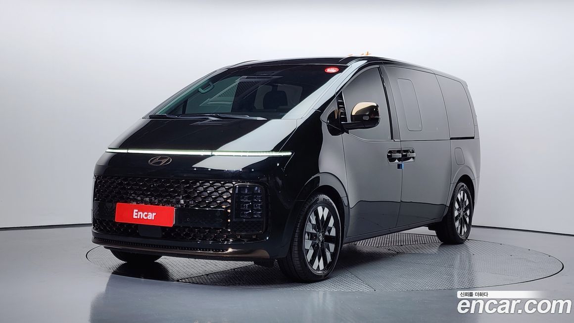 Hyundai Staria 2025