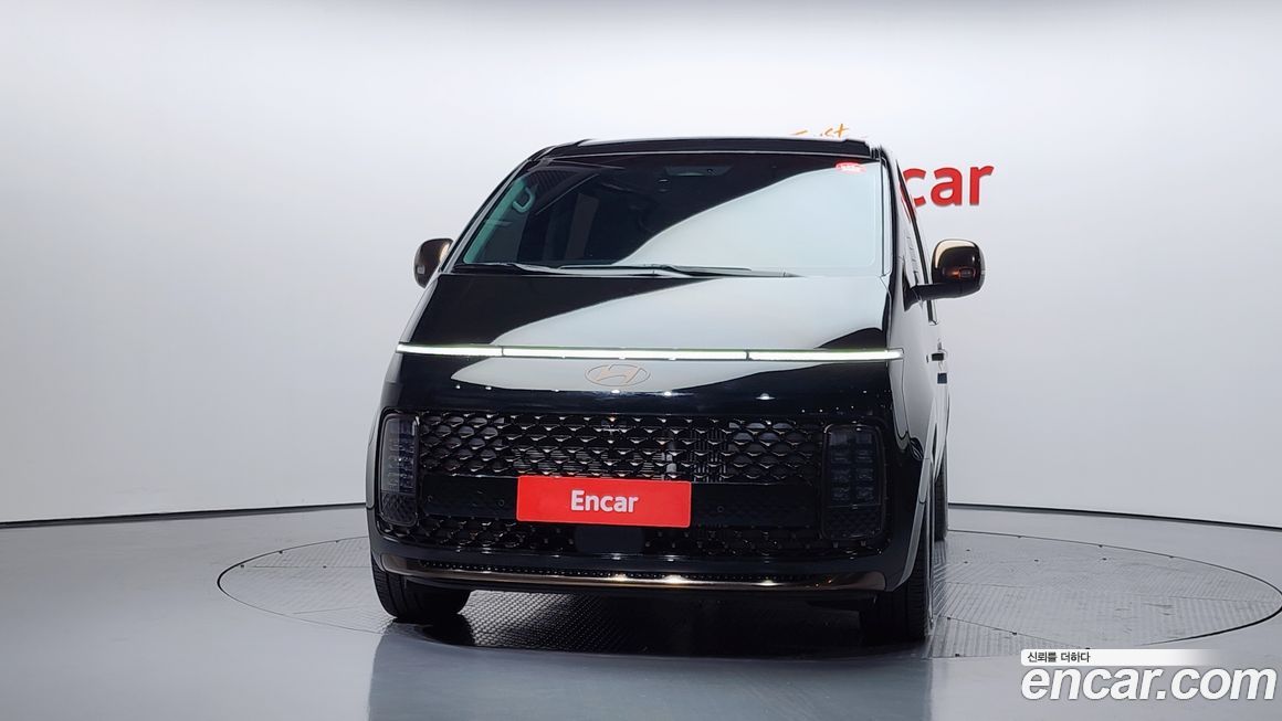 Hyundai Staria 2025