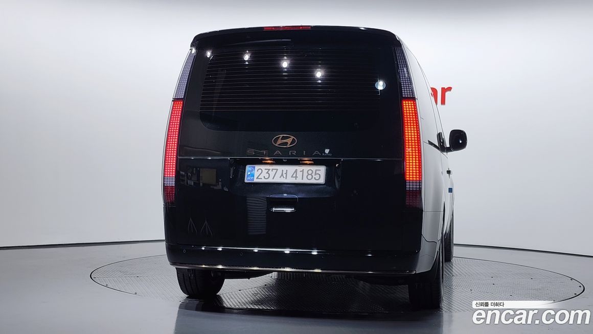 Hyundai Staria 2025