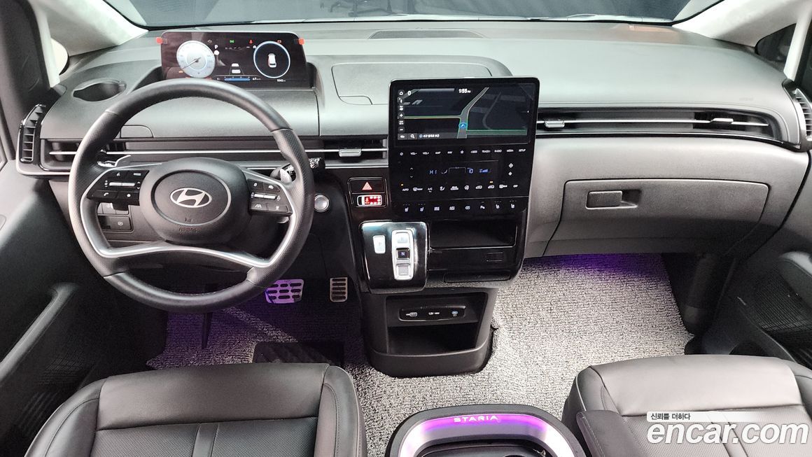 Hyundai Staria 2025