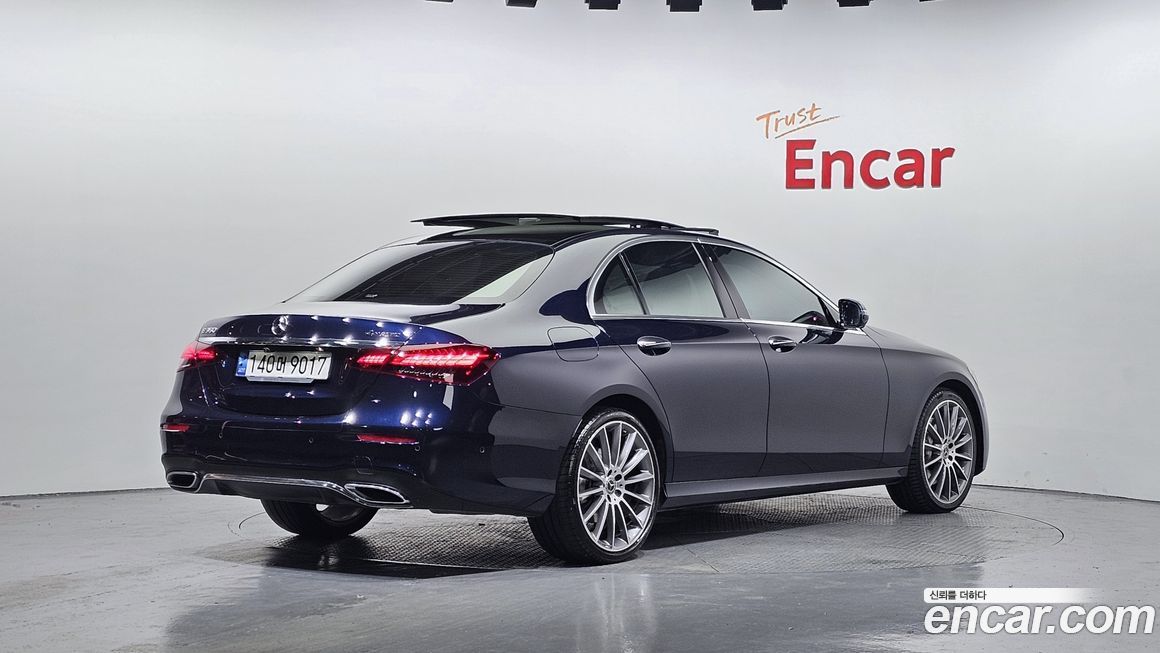 Mercedes-Benz E-Class 2021