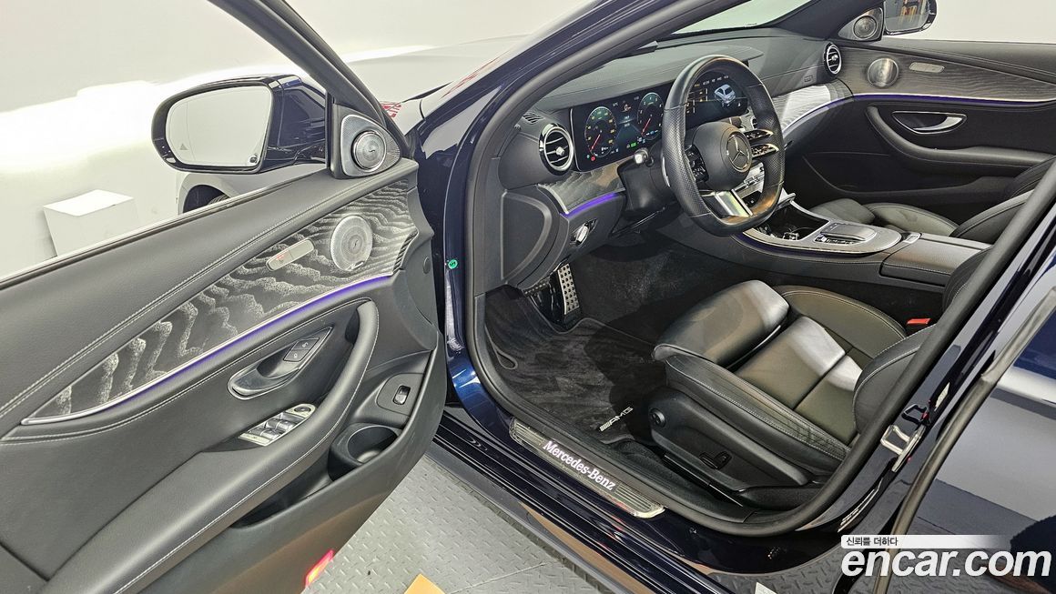 Mercedes-Benz E-Class 2021