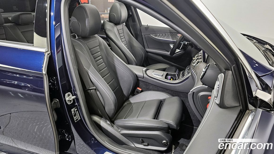 Mercedes-Benz E-Class 2021