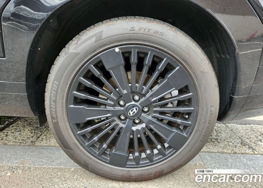 Hyundai Santafe 2024