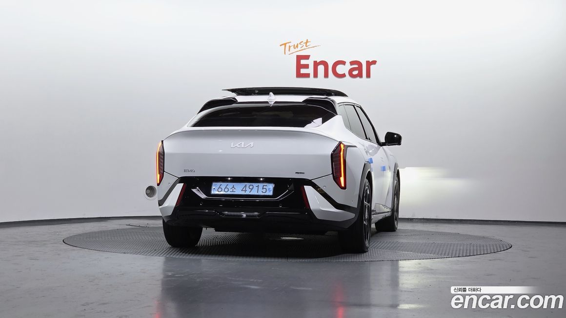 Kia EV4 2026
