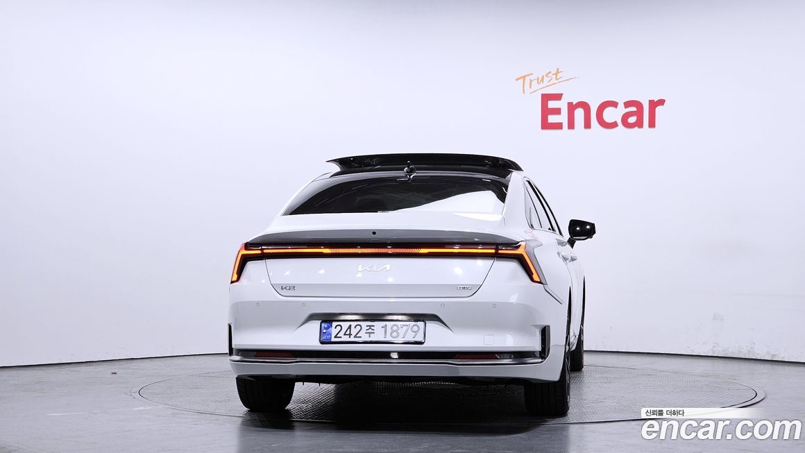 Kia K8 2025