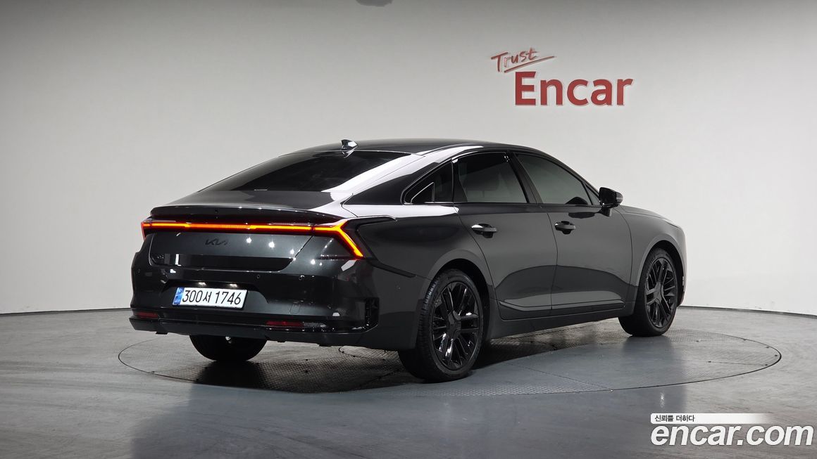 Kia K8 2025