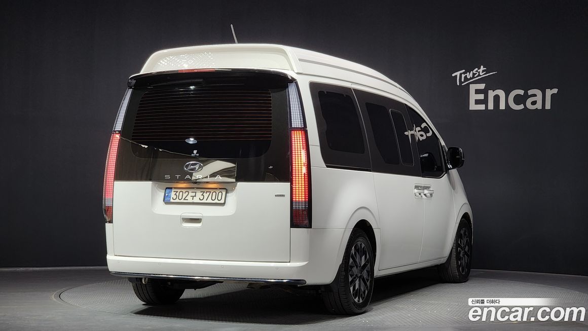 Hyundai Staria 2022