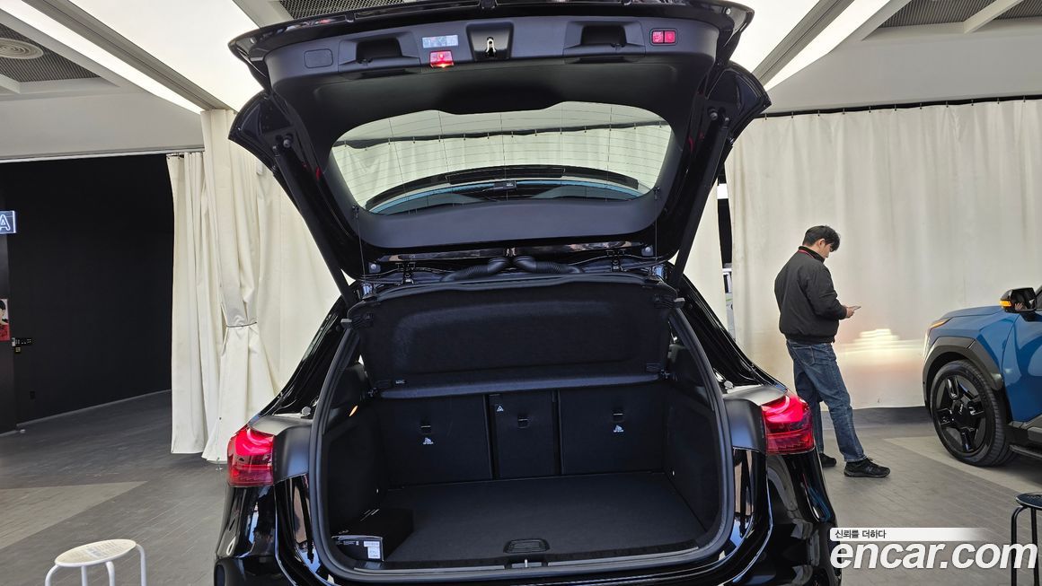 Mercedes-Benz GLA-Class 2026