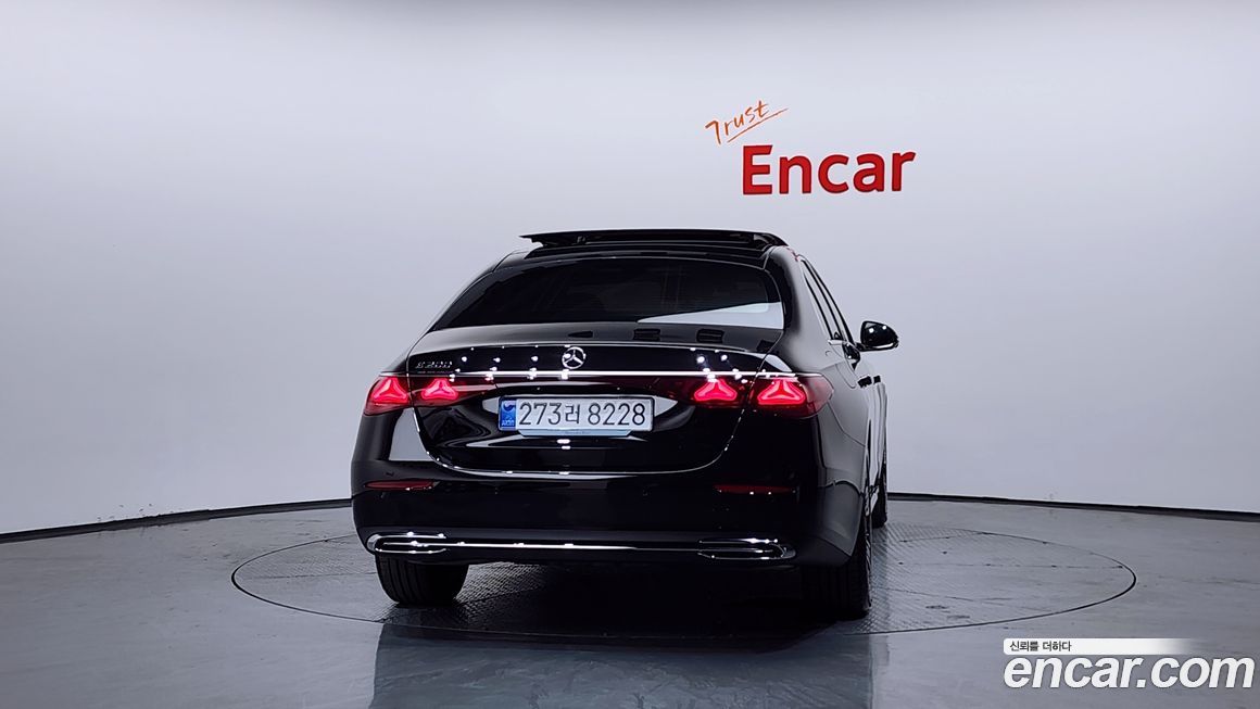 Mercedes-Benz E-Class 2025