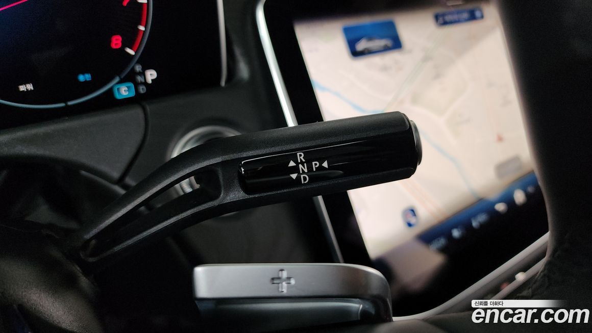 Mercedes-Benz E-Class 2025