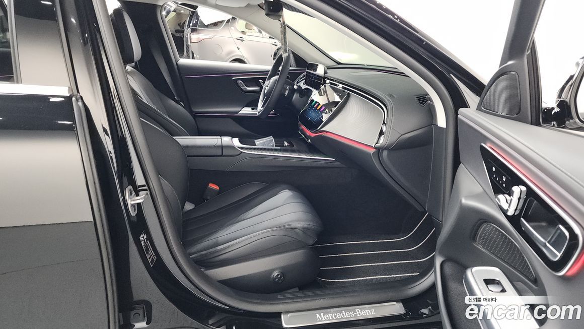 Mercedes-Benz E-Class 2025