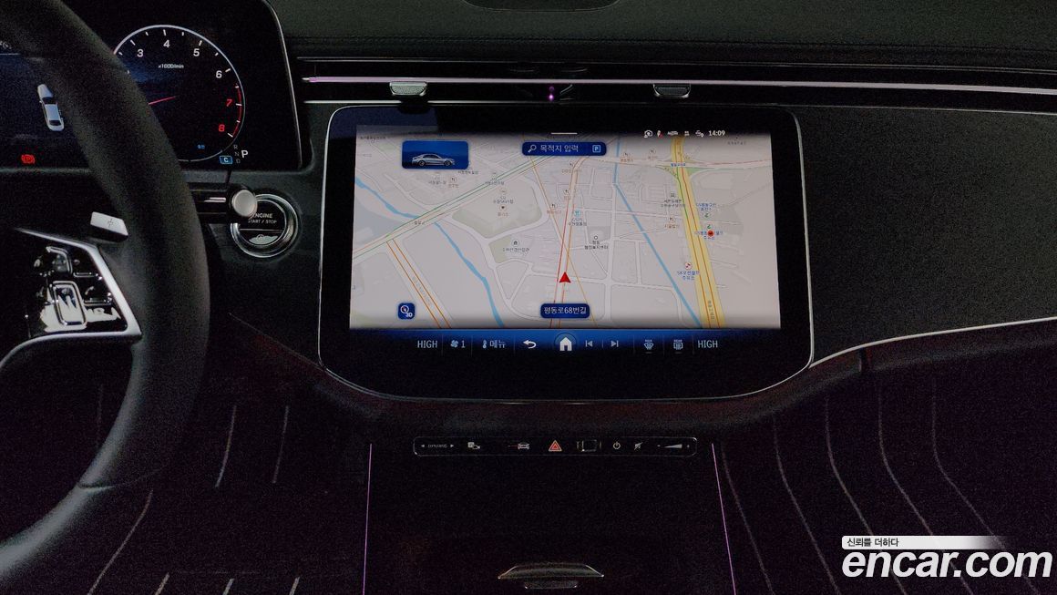 Mercedes-Benz E-Class 2025