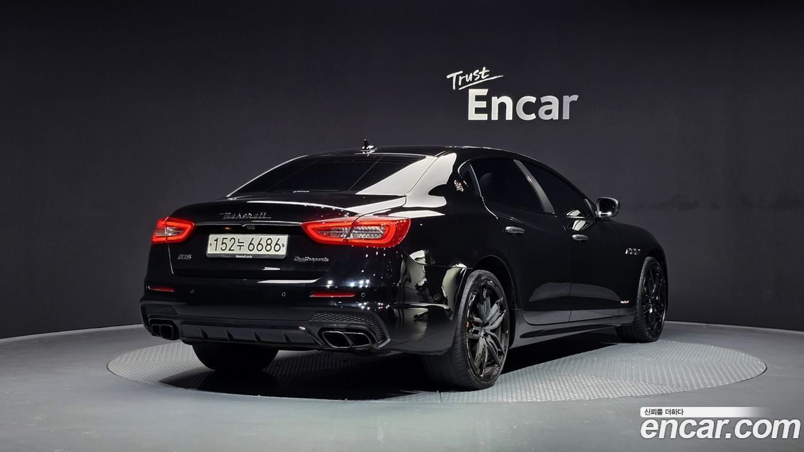 Maserati Quattroporte 2020