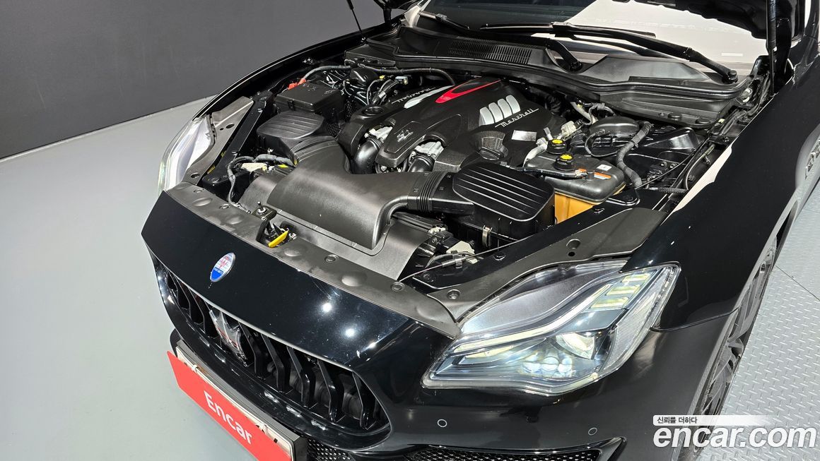 Maserati Quattroporte 2020